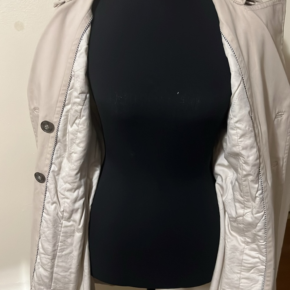 Coat - Picture 6 of 11